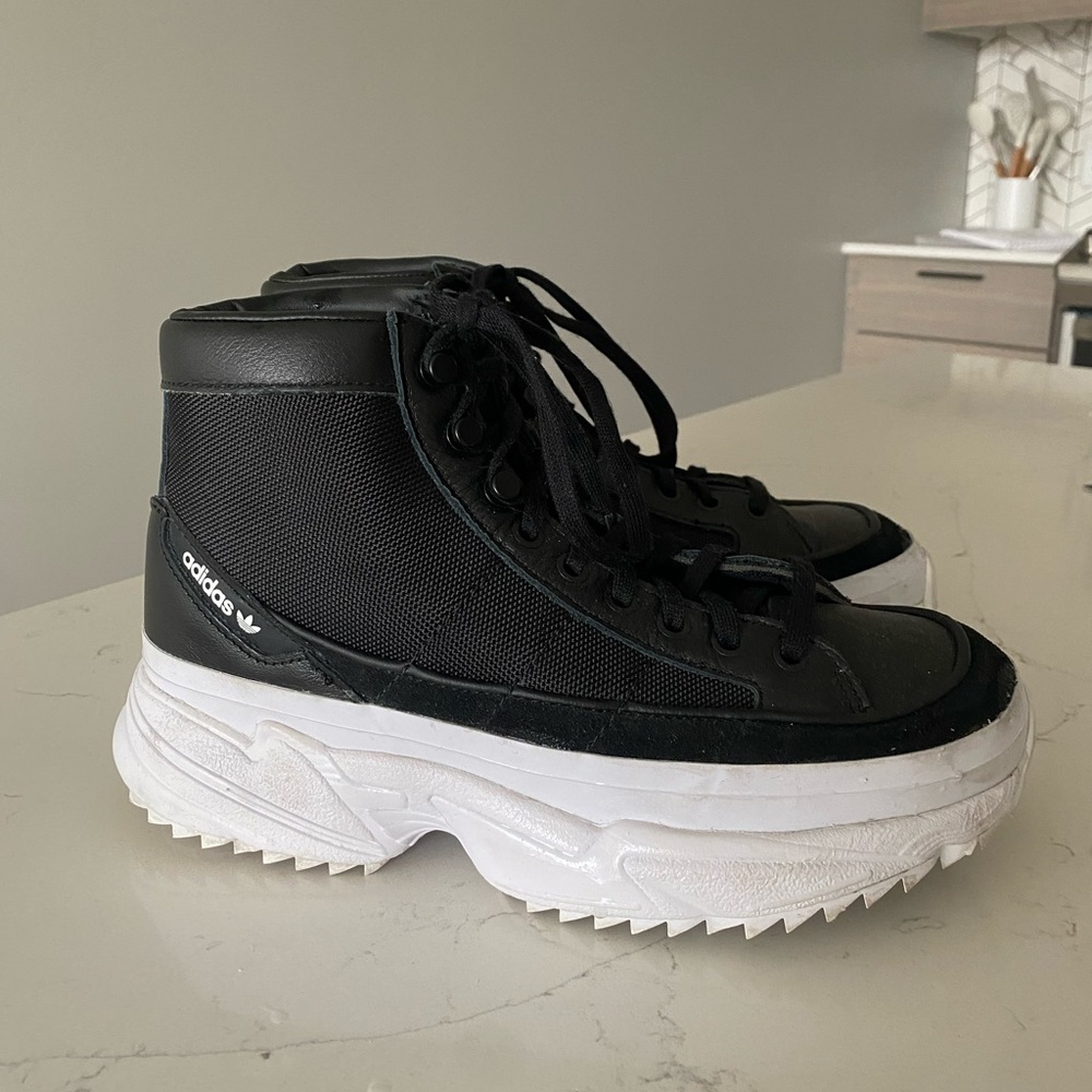 ADIDAS WOMENS SNEAKER BOOTS